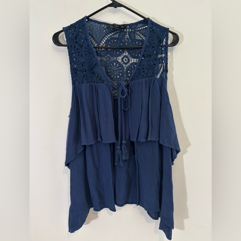August Silk Women’s Small Thin Open Front Top Tie Crochet Blue Layered Casual